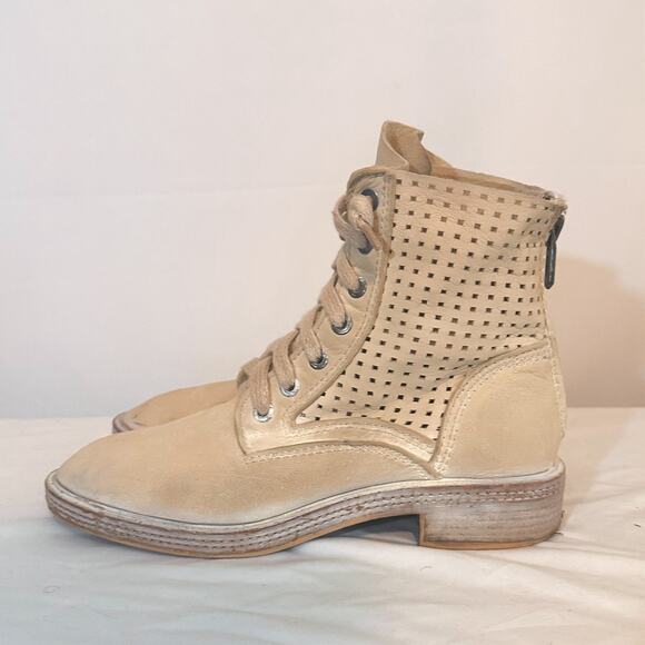 3 FOR $50! 🎁 DOLCE VITA Aldis Ivory Nubuck Lace Up Combat Ankle Boot Sz.… - Picture 5 of 7